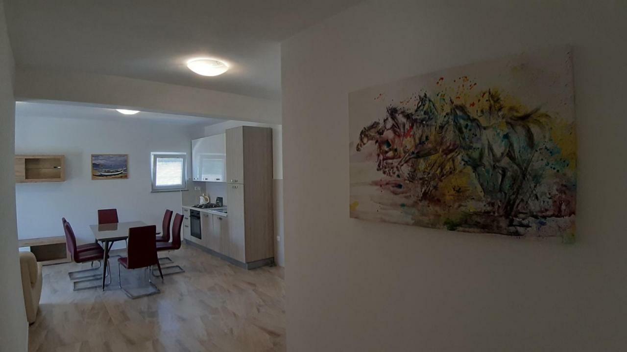Relax Apartment Starigrad Paklenica Luaran gambar