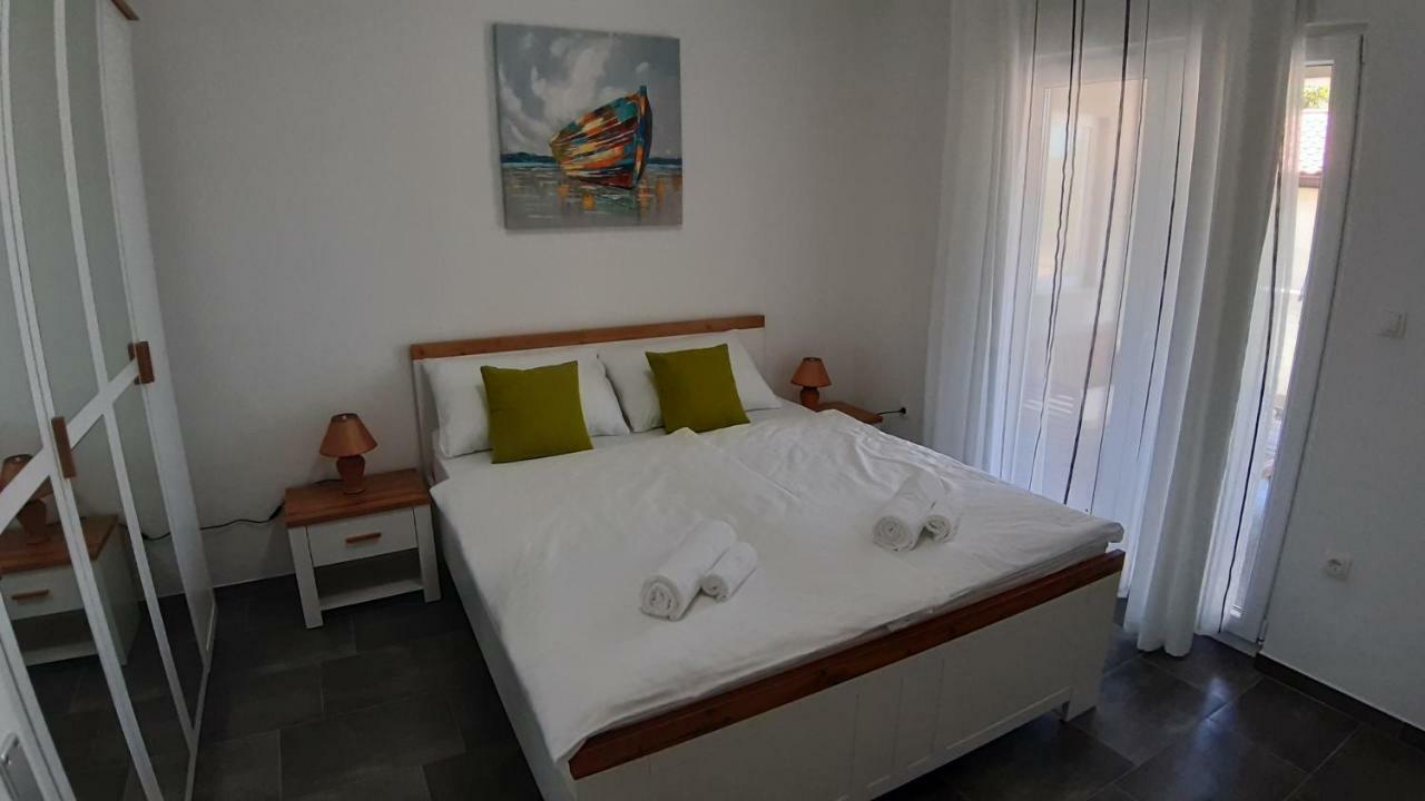 Relax Apartment Starigrad Paklenica Luaran gambar
